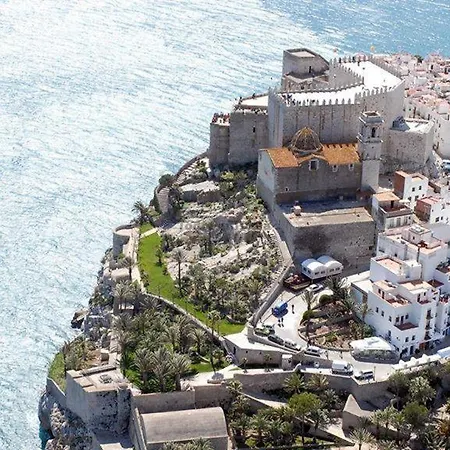 Moderno En Centro, Cerca De La Playa Y El Castillo Papa Luna