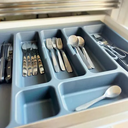 Apartment Moderno En Centro, Cerca De La Playa Y El Castillo Papa Luna *